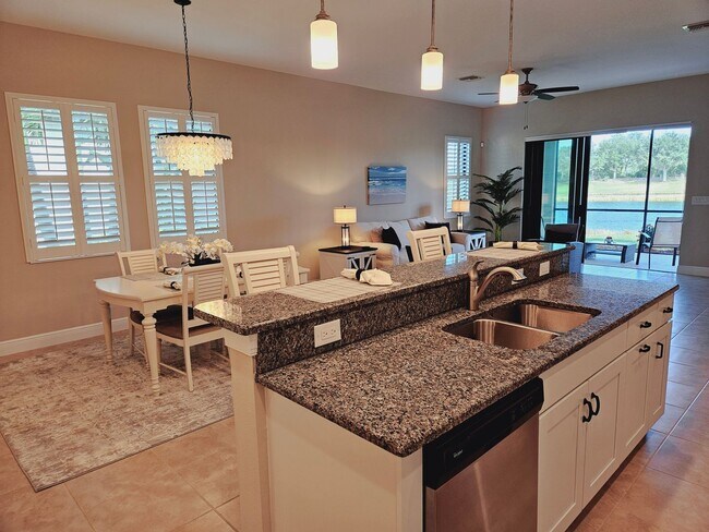 Building Photo - 10468 Crooked Crk Dr
