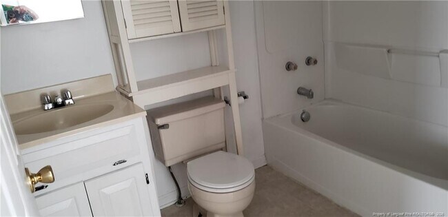 Building Photo - 306 W 22nd St