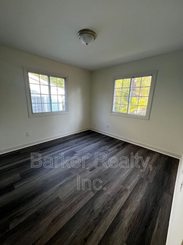 Building Photo - 555-4 E. Edenton Street