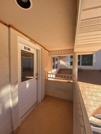 Building Photo - 1045 Canyon St