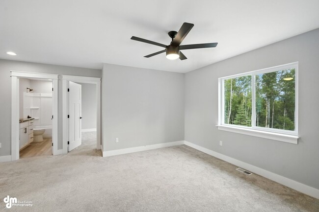 Building Photo - 3452 W Charlies Ridge Dr
