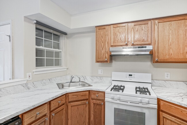 Building Photo - 1396 Tristram Cir