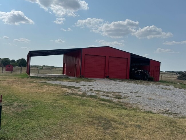 Building Photo - 169 Northwest Copperfield Drive