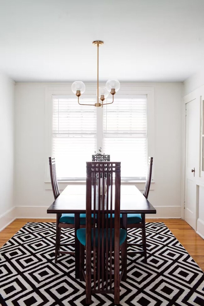 Building Photo - Lawrence House