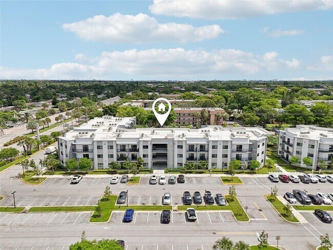 Building Photo - 6190 Rock Island Rd