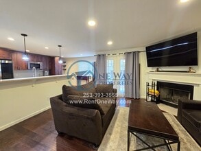 Building Photo - 2311 Kent Des Moines Rd