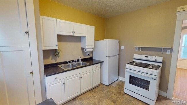 Building Photo - 139 Fordham Dr