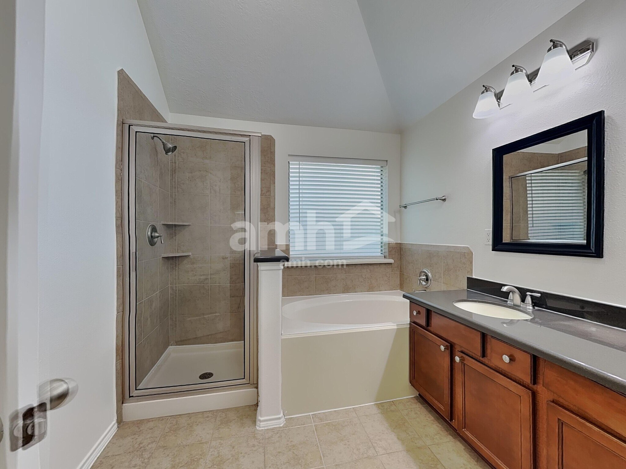 Building Photo - 10006 Blissfull Valley Ln