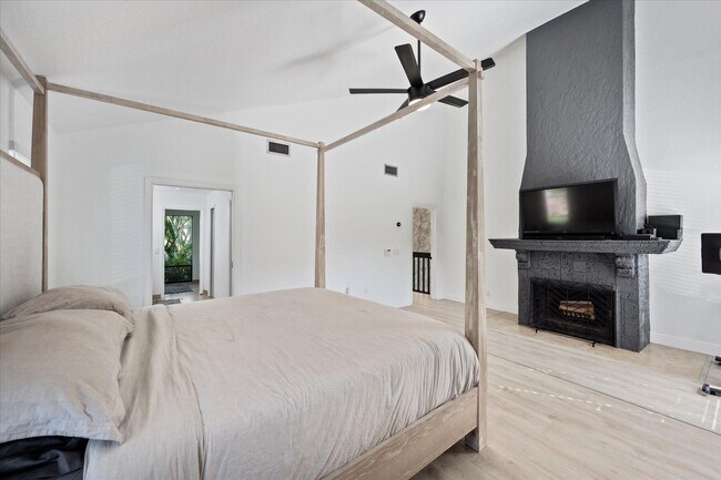 Building Photo - 12638 Quercus Ln