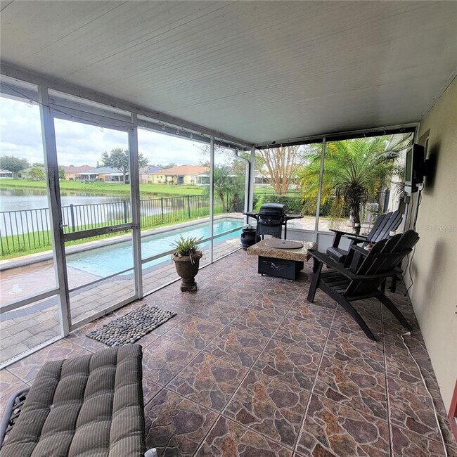 Building Photo - 319 Grand Royal Cir