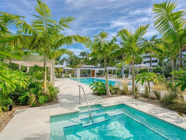 Building Photo - 1511 Gulf of Mexico Dr