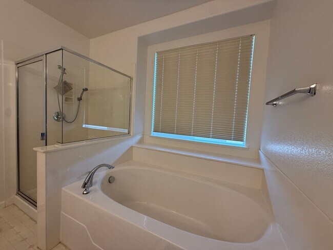 Building Photo - 2429 Flatley Cir