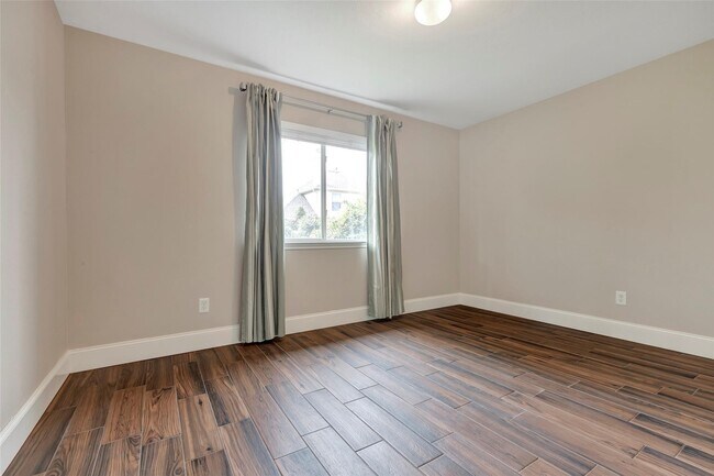 Building Photo - 10439 Hamlet Vale Ct