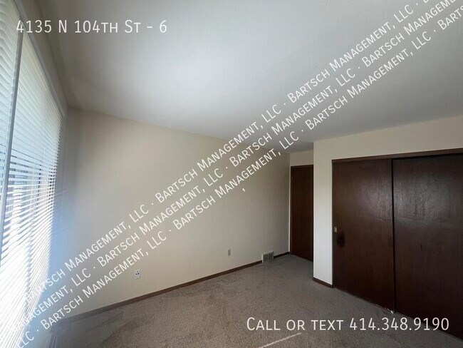 Building Photo - 4135 N 104th St