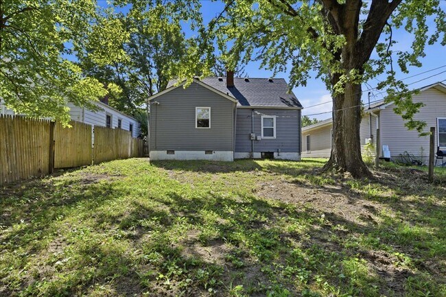 Building Photo - 1518 Udell St