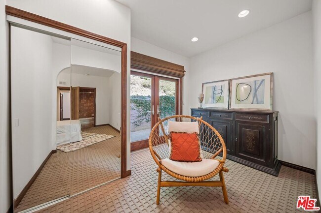 Building Photo - 24409 Voltara Ct