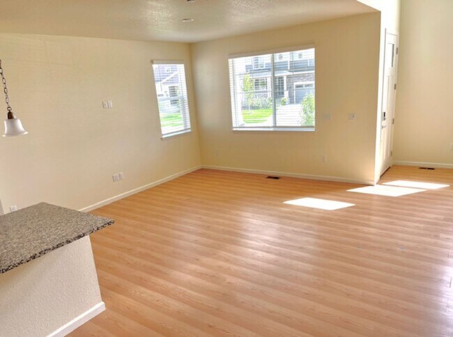 Building Photo - STUNNING 3 bed 2.5 bath new build home in Fort Collins!