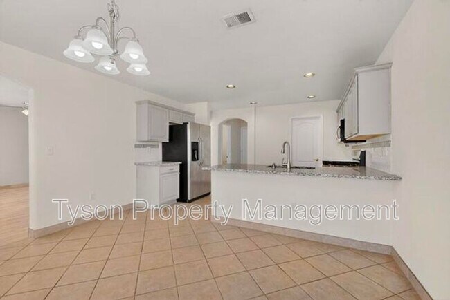 Building Photo - 10332 Calle Hermosa Pl NW