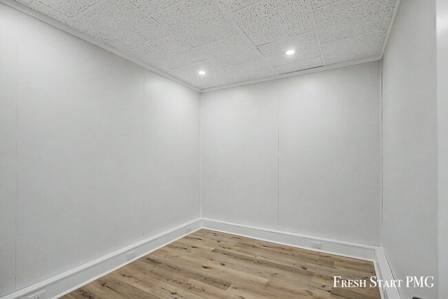 Building Photo - Newly Renovated 3-Bed, 2-Bath Loft in Downtown Portland
