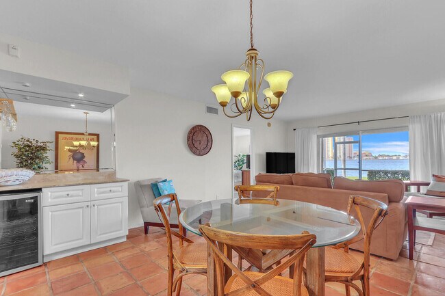 Building Photo - 1025 Sugar Sands Blvd