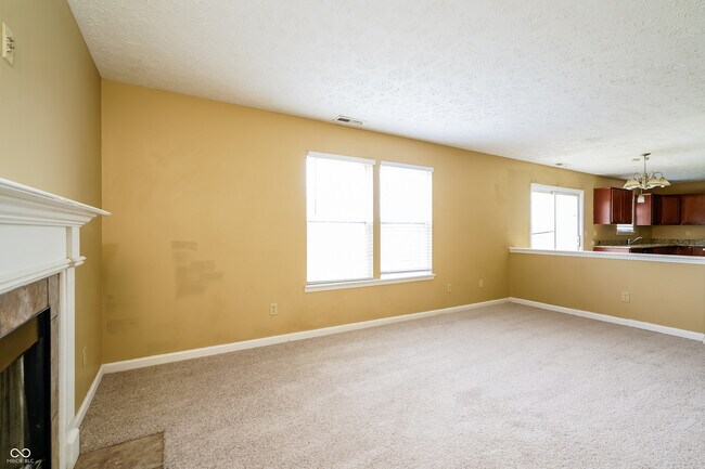 Building Photo - 2146 Rosswood Blvd