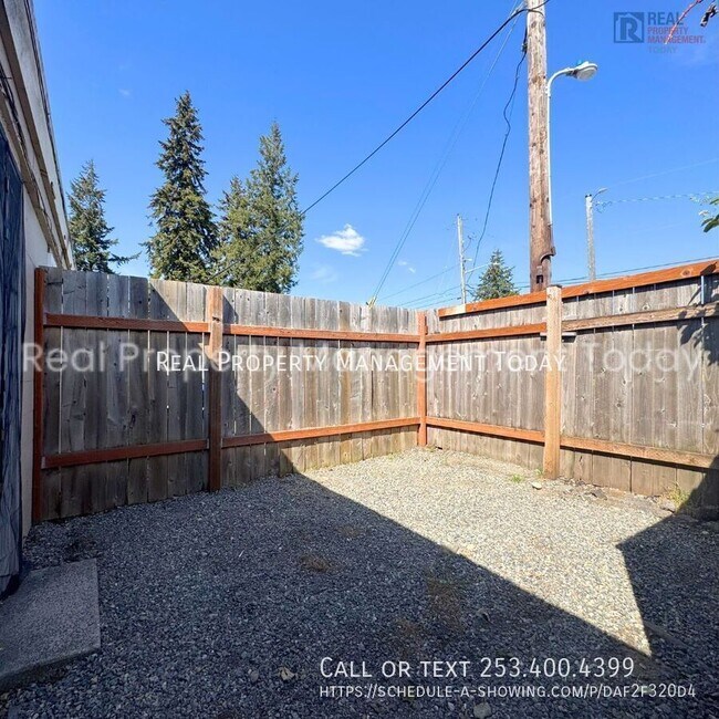 Building Photo - 6415 Steilacoom Blvd SW