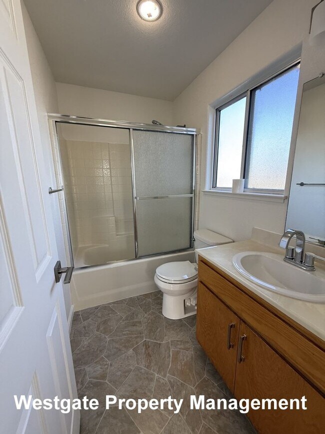 Building Photo - 737 Judith Ct