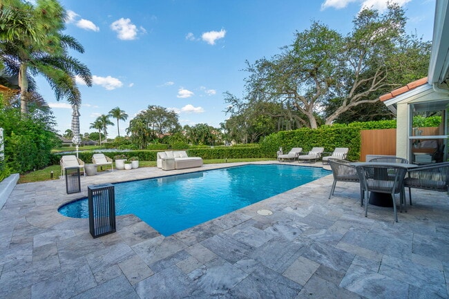 Building Photo - 2291 Las Casitas Dr