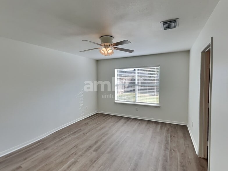 Building Photo - 13214 Ambrosa Dr