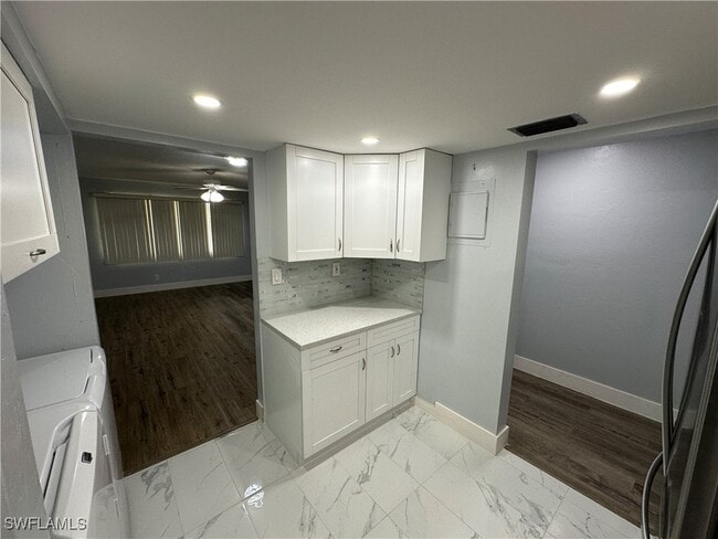 Building Photo - 1376 Archer St