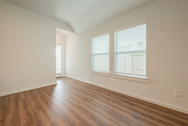 Building Photo - 7538 Coral Ter Dr