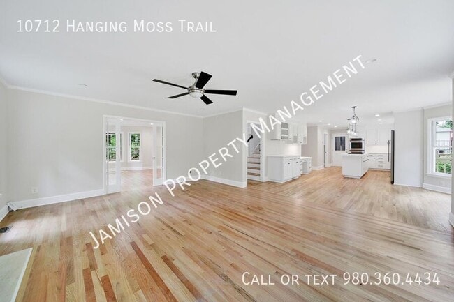 Building Photo - 10712 Hanging Moss Trail