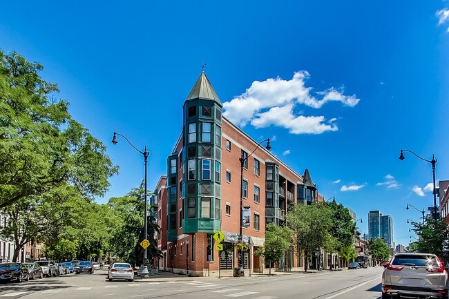 Primary Photo - 845 W Altgeld St