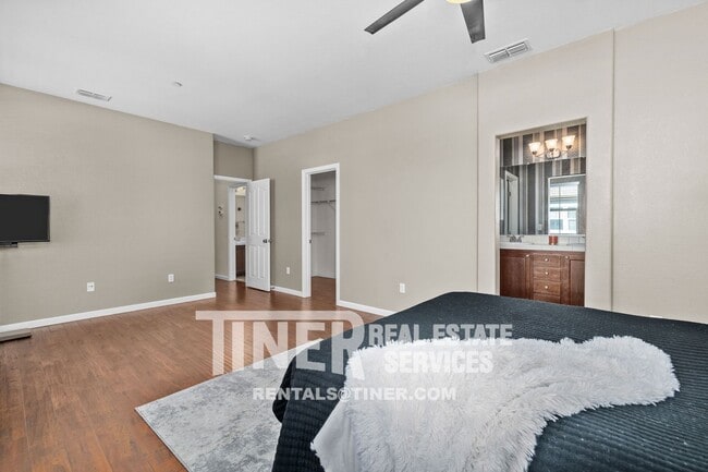 Building Photo - 506 Monet Ln