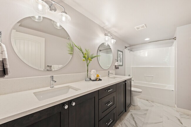 Building Photo - 6119 114th Ave NE