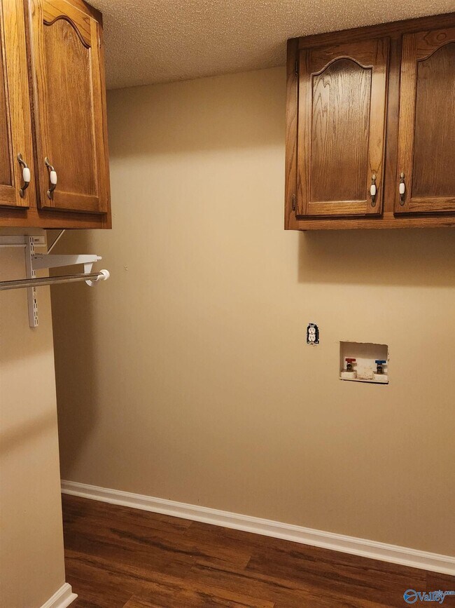 Building Photo - 106 Longleaf Ln