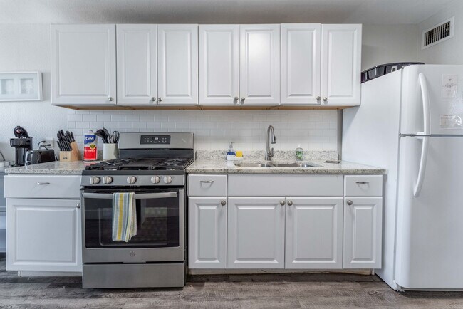 Building Photo - 1116 Morgan Ave