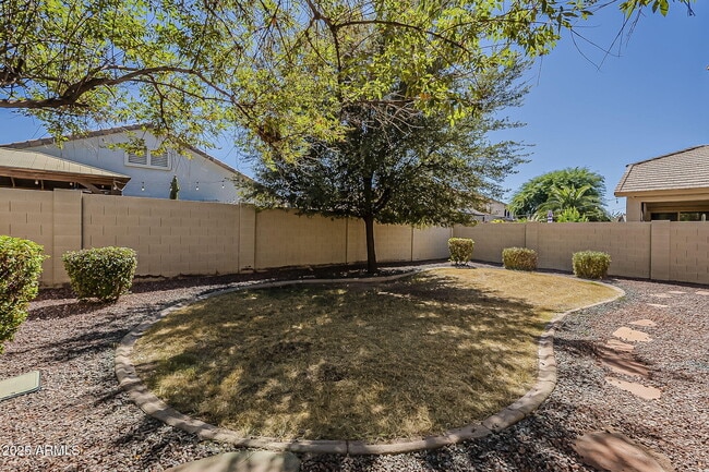 Building Photo - 3877 S Coach House Dr