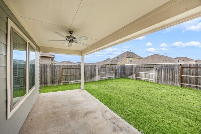 Building Photo - 723 Larkspur Shadow Dr
