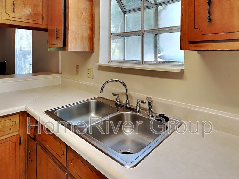Building Photo - 2813 Langley Ave