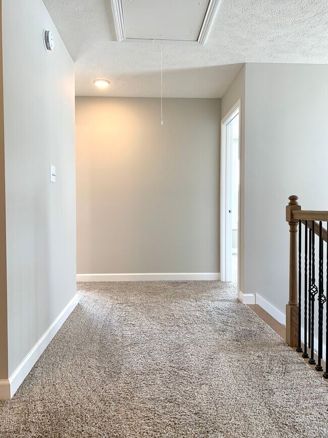 Building Photo - 1247 Highgrove Ln