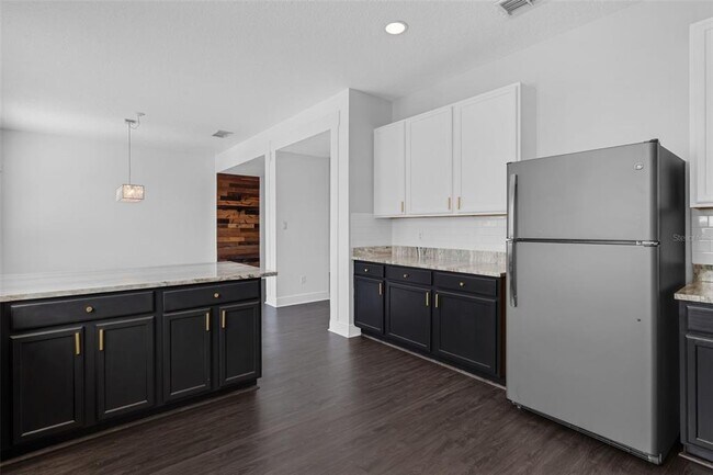 Building Photo - 1225 Greenley Ave