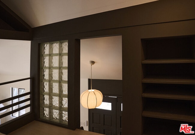 Building Photo - 5918 Monte Vista St