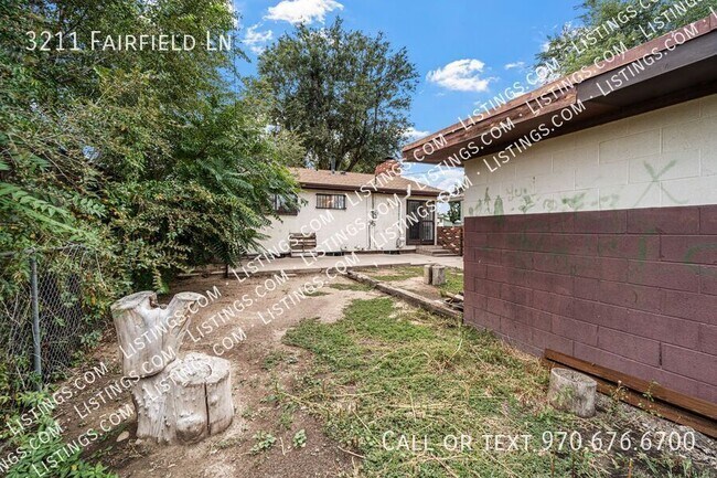 Building Photo - 3211 Fairfield Ln