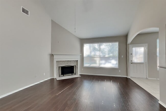 Building Photo - 17610 Bryce Manor Ln