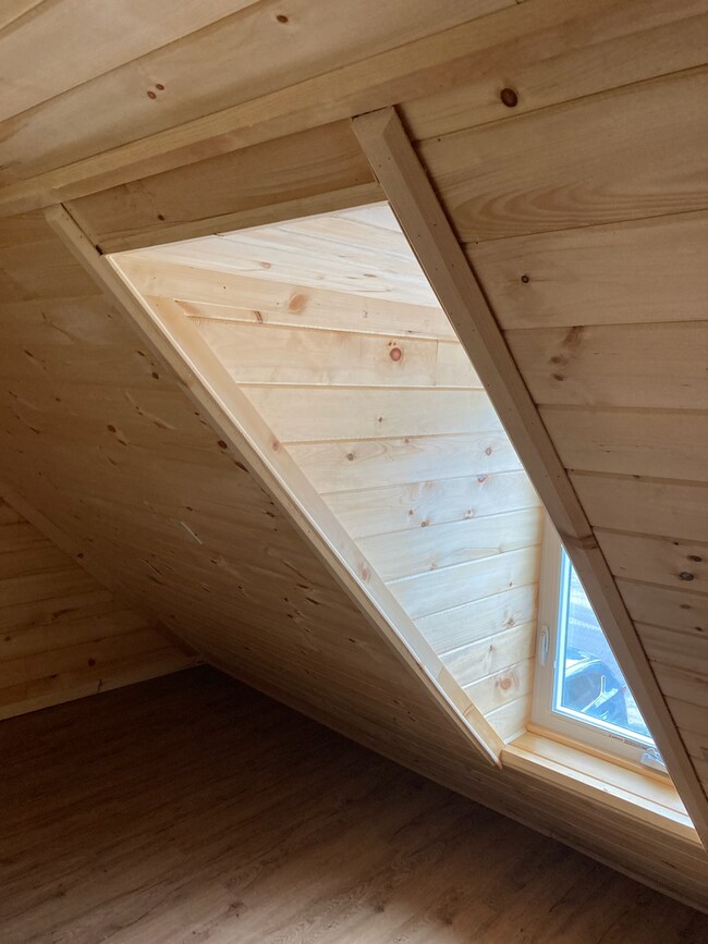 Building Photo - 11 Newhall St