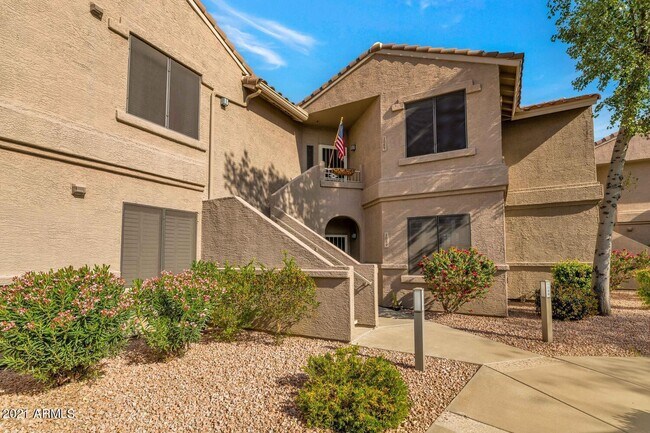 Building Photo - 15151 N Frank Lloyd Wright Blvd