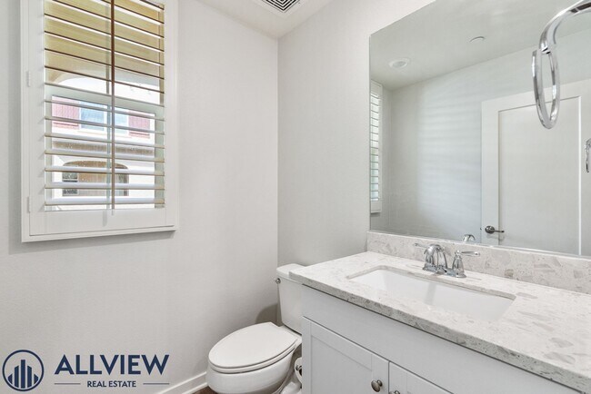Building Photo - Modern Tri-Level Townhome with Office, 2-Car Garage & Prime Anaheim Location!