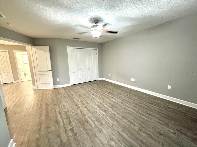 Building Photo - 11523 Peru Springs Pl