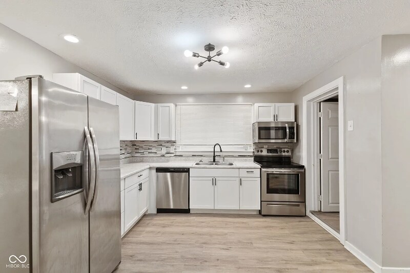 Building Photo - 734 Parkway Ave